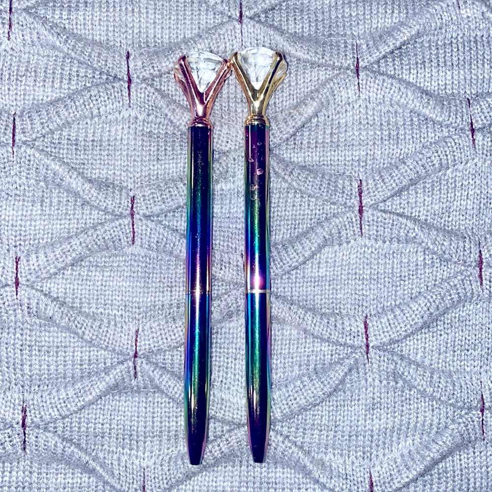 💎 Diamond Writing Pens. Rainbow & Gold. Black ink, brand new.
